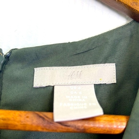 H&M - Dark Khaki Green Ankle Length Sleeveless Jumpsuit 100 % Polyester SZ 6 - Picture 9 of 12